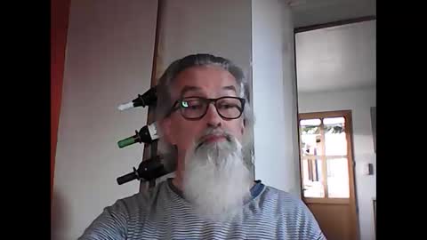 Snapshot of grybear60 chatting on January 19, 2025, 9:33 am Grybear online show from January 19, 2025, 9:33 am