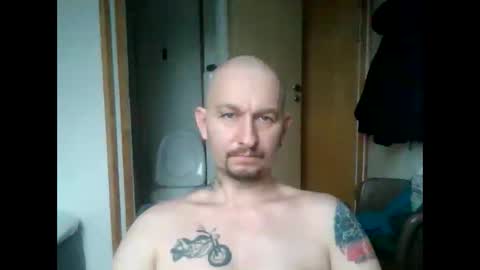 grzegorz40 online show from March 2, 2025, 3:48 pm