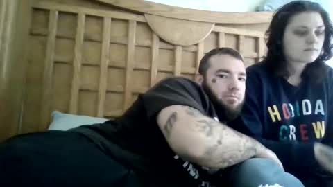 gsloueez online show from January 3, 2025, 3:22 pm