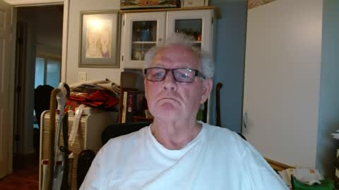 Snapshot of gspotlover1 chatting on July 11, 2026, 12:08 pm Horny Daddy online show from July 11, 2026, 12:08 pm