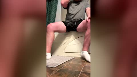 Green Eyed Magic online show from December 14, 2025, 5:35 am