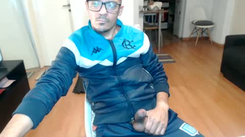 guachin_new online show from June 14, 2026, 4:47 am