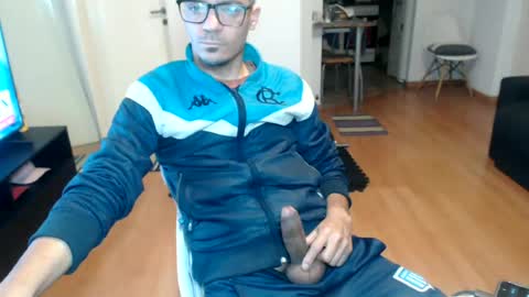 guachin_new online show from June 16, 2026, 11:40 pm