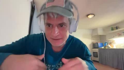 guardiannif_ online show from January 15, 2026, 9:07 pm