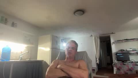 guardiannif_ online show from February 1, 2026, 3:54 pm