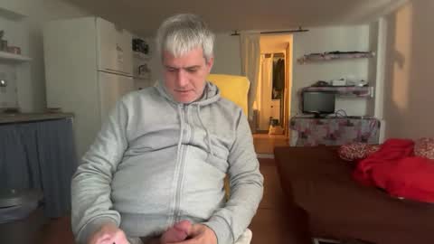 guardiannif_ online show from February 4, 2026, 10:32 am