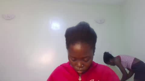 Snapshot of gud_lunah1 chatting on June 15, 2026, 12:18 pm gud_lunah1 online show from June 15, 2026, 12:18 pm