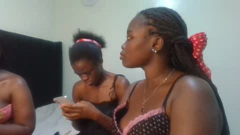 Snapshot of gud_lunah1 chatting on June 23, 2026, 3:43 pm gud_lunah1 online show from June 23, 2026, 3:43 pm