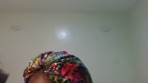 Snapshot of gud_lunah1 chatting on June 26, 2026, 3:44 am gud_lunah1 online show from June 26, 2026, 3:44 am