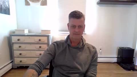 gudguy2025 online show from February 8, 2026, 5:27 pm