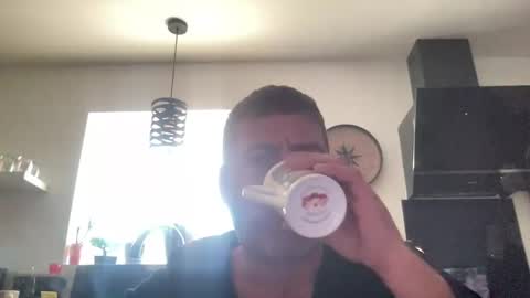 guil0 online show from October 11, 2025, 10:25 am