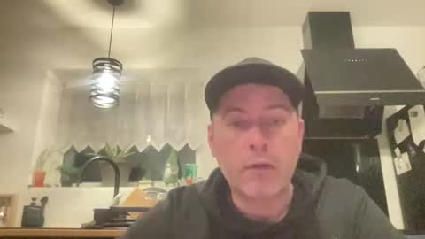 guil0 online show from February 22, 2026, 6:02 am