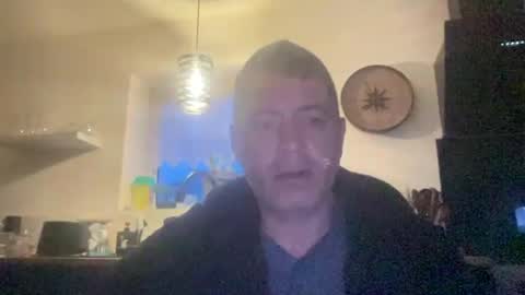 Snapshot of guil0 chatting on March 17, 2026, 9:56 am guil0 online show from March 17, 2026, 9:56 am