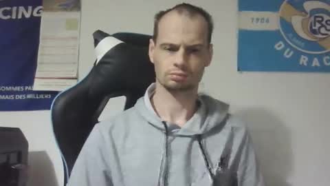 guil67728799 online show from November 24, 2025, 7:19 am