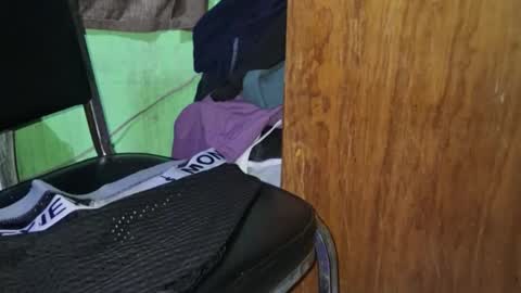 guillermo723 online show from February 13, 2025, 3:29 am