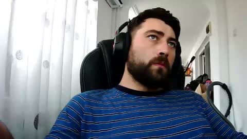 Snapshot of guliverreal chatting on December 17, 2025, 11:27 am guliverreal online show from December 17, 2025, 11:27 am