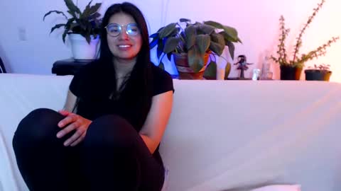 Snapshot of gumball_room chatting on February 10, 2025, 5:30 pm Vane blonde and Hazell black hair online show from February 10, 2025, 5:30 pm