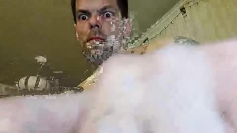 Snapshot of gunnarssonbenni33 chatting on February 26, 2026, 12:42 am gunnarssonbenni33 online show from February 26, 2026, 12:42 am