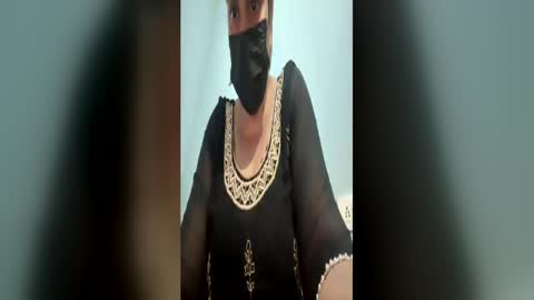 gurleen_kaur69 online show from July 4, 2026, 9:48 am