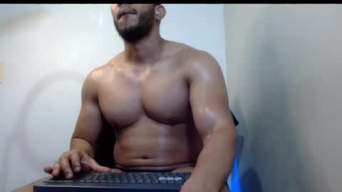 holl latino online show from May 16, 2026, 5:56 pm