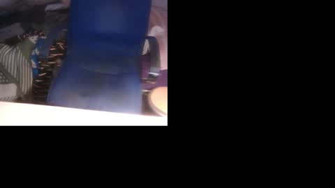 gusanito_enano online show from December 13, 2025, 7:53 pm