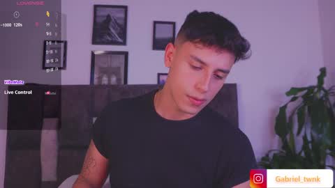 Snapshot of guy_twinks chatting on May 14, 2026, 5:03 am Gabriel online show from May 14, 2026, 5:03 am