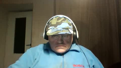 guyboy73 online show from October 11, 2025, 9:24 pm