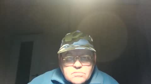guyboy73 online show from October 13, 2025, 11:38 pm