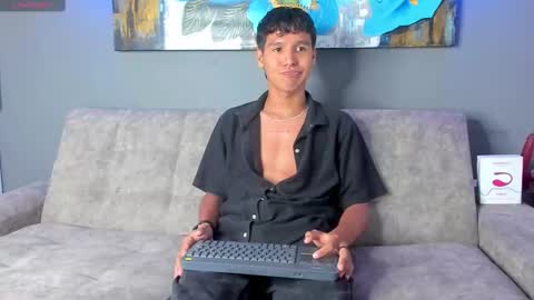 Snapshot of guys_from_turquoissestudios chatting on November 14, 2025, 1:04 am Carl Milton online show from November 14, 2025, 1:04 am