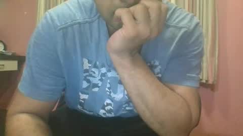 Snapshot of guywith85mm chatting on January 1, 2025, 6:16 pm guywith85mm online show from January 1, 2025, 6:16 pm