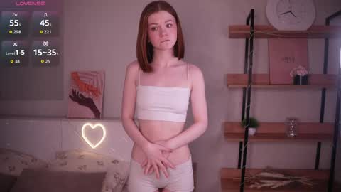Snapshot of gwendatortoriello chatting on June 6, 2026, 11:04 am Hello everyone Im May online show from June 6, 2026, 11:04 am