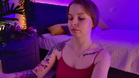 Snapshot of gwenhilton chatting on September 30, 2025, 6:18 am gwenhilton online show from September 30, 2025, 6:18 am