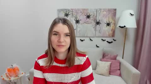 gwensmitt online show from October 31, 2025, 11:50 pm