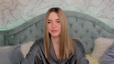 Snapshot of gwensmitt chatting on June 2, 2026, 10:34 pm gwensmitt online show from June 2, 2026, 10:34 pm