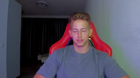 Oliver online show from November 12, 2025, 12:44 am