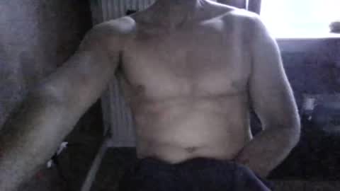 gymxxx_ online show from April 9, 2026, 5:40 pm