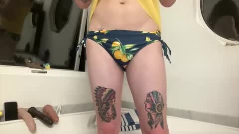 Snapshot of gypsyjme chatting on February 15, 2025, 12:37 am gypsyjme online show from February 15, 2025, 12:37 am