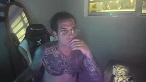 Snapshot of h0lysin chatting on October 30, 2025, 9:44 am Alejandro 3 online show from October 30, 2025, 9:44 am