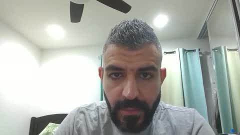 Snapshot of h0nest84 chatting on December 22, 2024, 8:38 am h0nest84 online show from December 22, 2024, 8:38 am