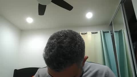 Snapshot of h0nest84 chatting on January 1, 2025, 2:19 am h0nest84 online show from January 1, 2025, 2:19 am