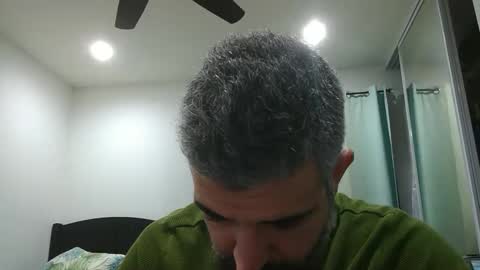 Snapshot of h0nest84 chatting on February 8, 2025, 3:30 am h0nest84 online show from February 8, 2025, 3:30 am