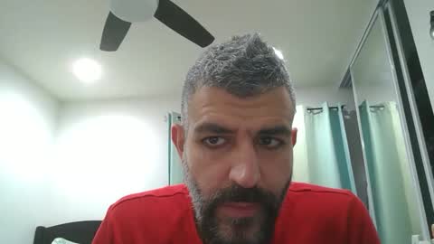 Snapshot of h0nest84 chatting on February 16, 2025, 5:26 am h0nest84 online show from February 16, 2025, 5:26 am