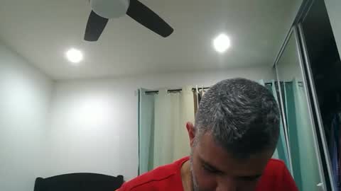 Snapshot of h0nest84 chatting on February 17, 2025, 6:31 am h0nest84 online show from February 17, 2025, 6:31 am