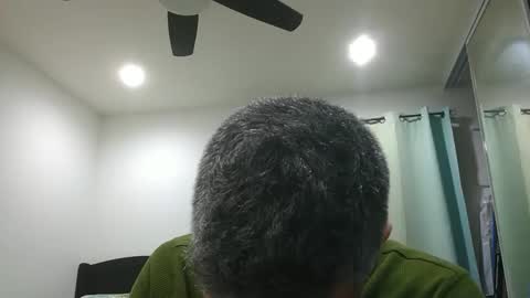 Snapshot of h0nest84 chatting on February 26, 2025, 6:04 am h0nest84 online show from February 26, 2025, 6:04 am