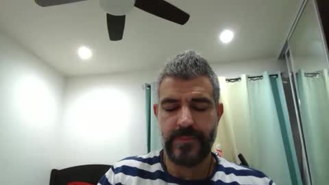 Snapshot of h0nest84 chatting on March 5, 2025, 5:50 am h0nest84 online show from March 5, 2025, 5:50 am