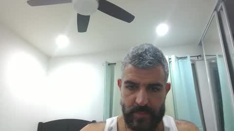 Snapshot of h0nest84 chatting on October 25, 2025, 5:26 am h0nest84 online show from October 25, 2025, 5:26 am