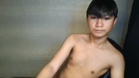 Snapshot of h0t_chan chatting on January 15, 2026, 3:05 pm h0t_chan online show from January 15, 2026, 3:05 pm