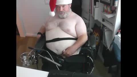 Snapshot of h20976 chatting on December 24, 2024, 4:22 am h20976 online show from December 24, 2024, 4:22 am