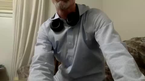 h333th3nz online show from February 24, 2026, 8:40 pm