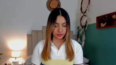 Snapshot of h3y_mia3 chatting on June 28, 2026, 3:12 am Paulina online show from June 28, 2026, 3:12 am